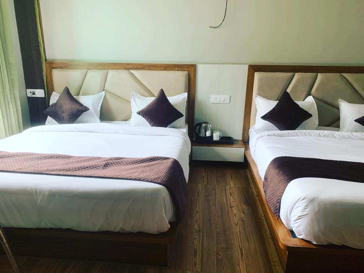 Hotel & Hostel Vimal Ganga Rishīkesh Extérieur photo