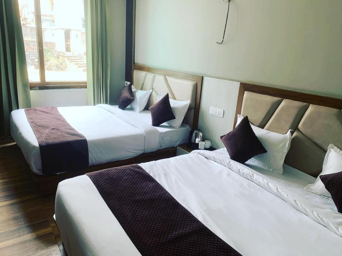 Hotel & Hostel Vimal Ganga Rishīkesh Extérieur photo