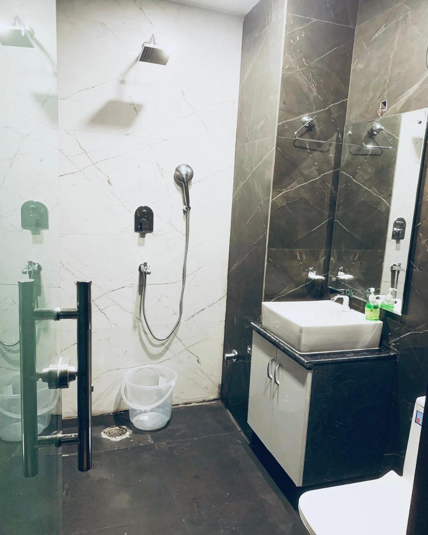 Hotel & Hostel Vimal Ganga Rishīkesh Extérieur photo
