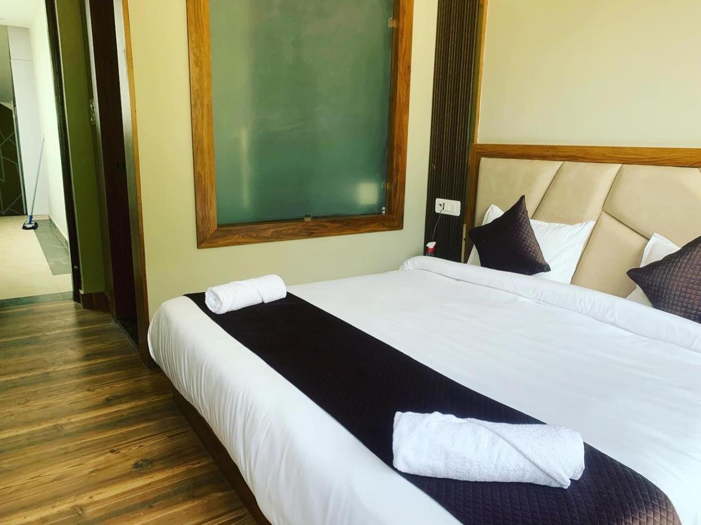 Hotel & Hostel Vimal Ganga Rishīkesh Extérieur photo